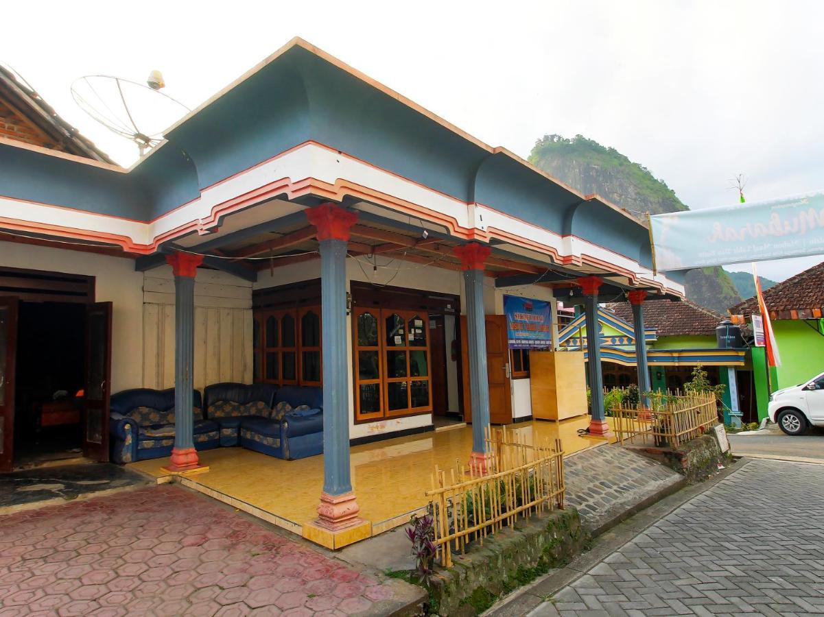 Oyo Homes 91134 Desa Wisata Tebing Lingga Trenggalek Exterior foto